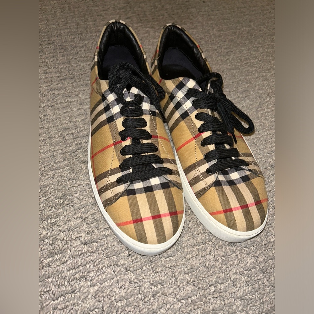 Worn Burberry women’s sneakers size 39EUR = Size 9 women